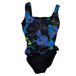Vintage women’s inches away floral print one piece bathing suit